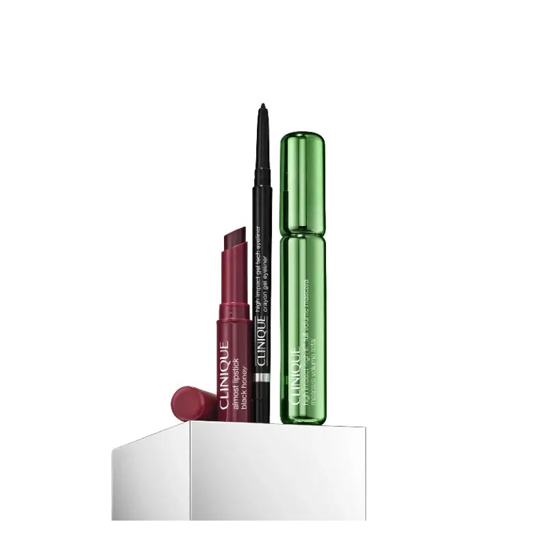 Coffret « Indispensables » de maquillage Clinique
