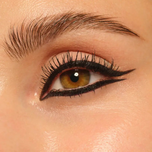 Essence Crayon pour les yeux longue tenue Lash Princess Party 01, 0,3 g