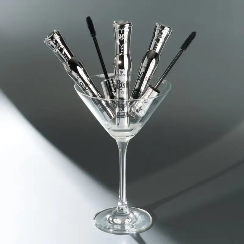 Essence Mascara Noir Intense Lash Princess Volume & Length Party, 10 ml