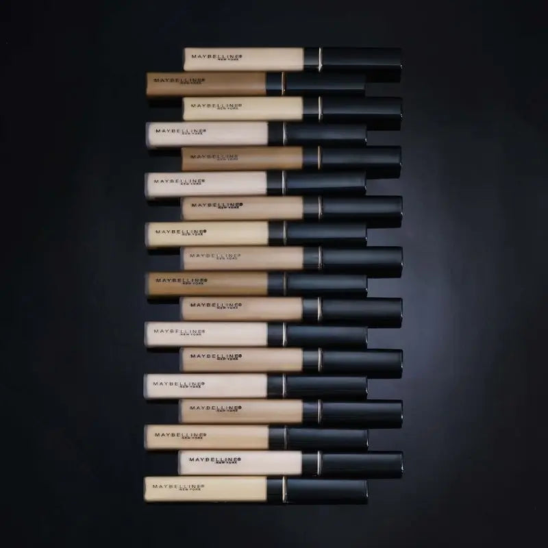 Maybelline New York Fit Me Correcteur Cernes et Imperfections nuance 10 Light Natural Finish Peau claire, 6.8ML