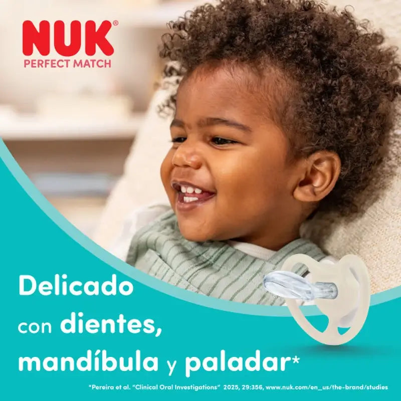 Sucette NUK Perfect Match Air en silicone T1 0-6 mois Mickey Mouse rouge/gris, lot de 2