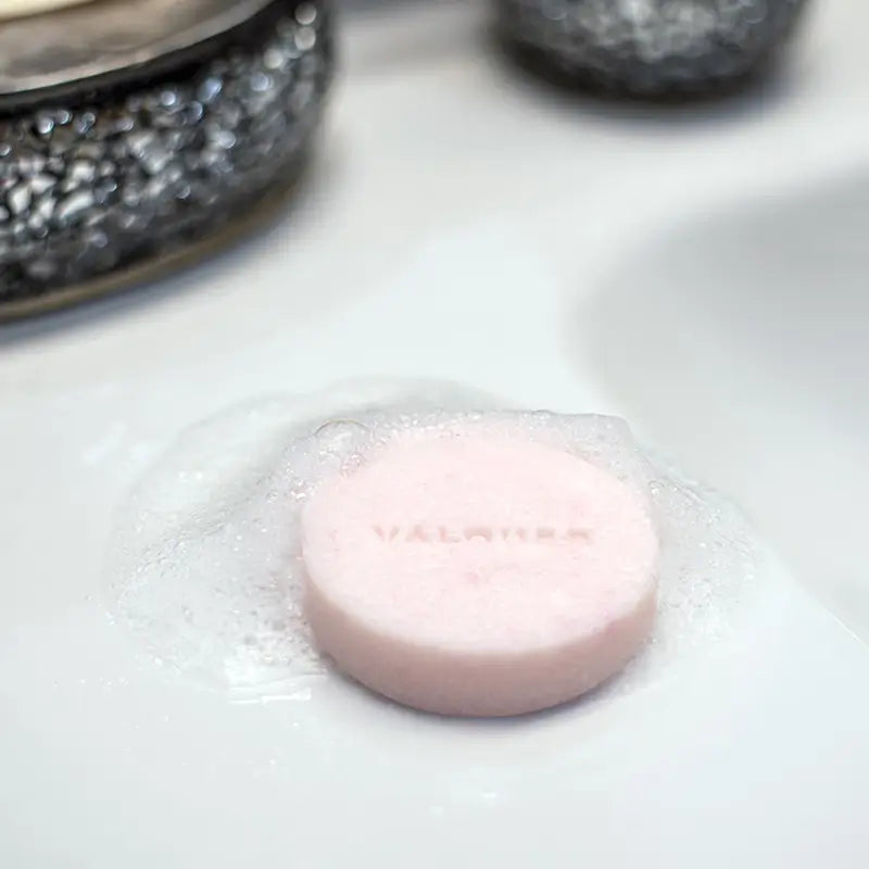 Valquer Hair Care Petal Shampooing solide pour cheveux secs, 50 gr